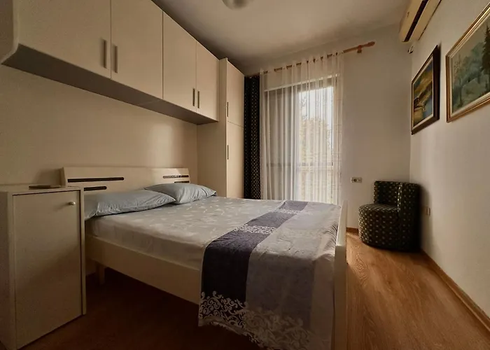 民宿 Guest House 地拉那