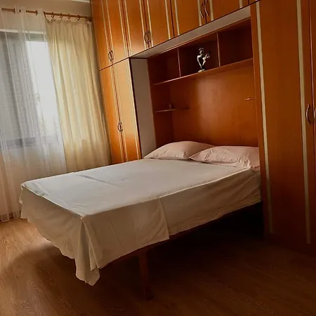 Guest House * Tirana